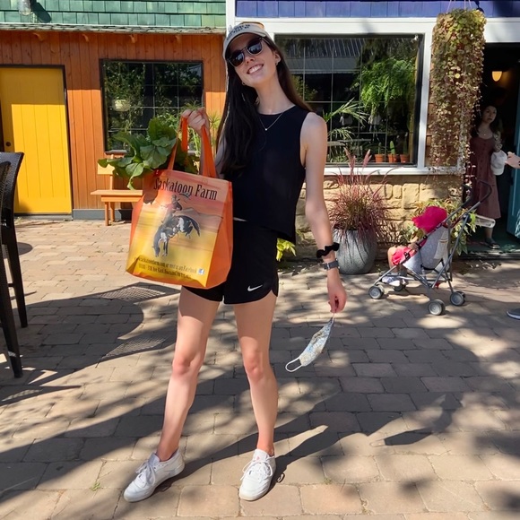 Meet your Posher, Jamie - Picture 1 of 1